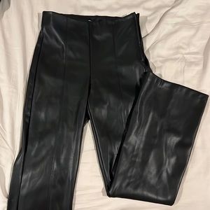Faux Leather Zara pants. Skinny and flare. Side zipper